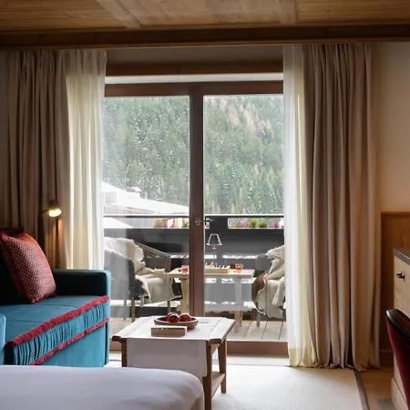 Hotel Tyrol-3