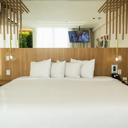 Ramada Hotel & Suites Campos Pelinca-2
