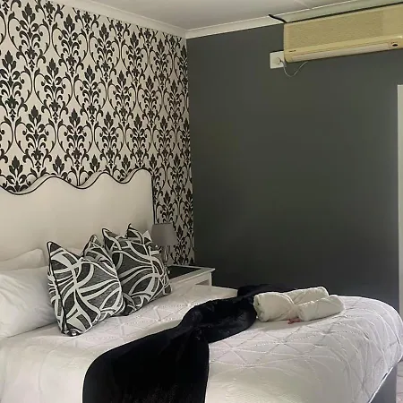 Pari Guest House-3