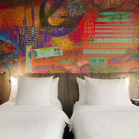Crown Hotel Eindhoven Centre-3