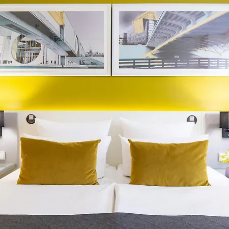 Leonardo Hotel Berlin Mitte-3