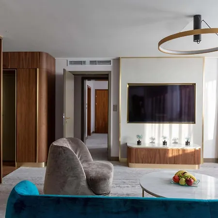 Hilton Prague Atrium-3