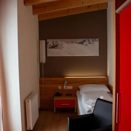 Hotel Auwirt Zentrum-3