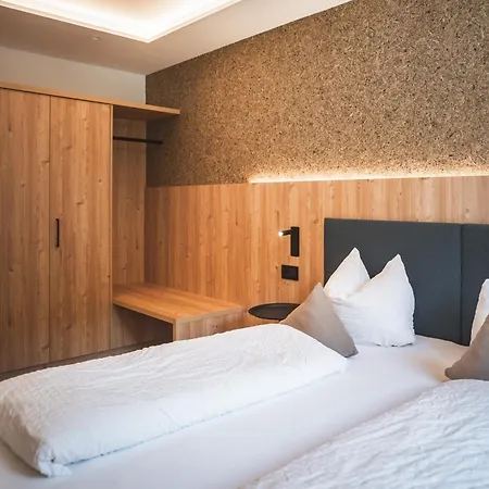 Hotel Berghang-2