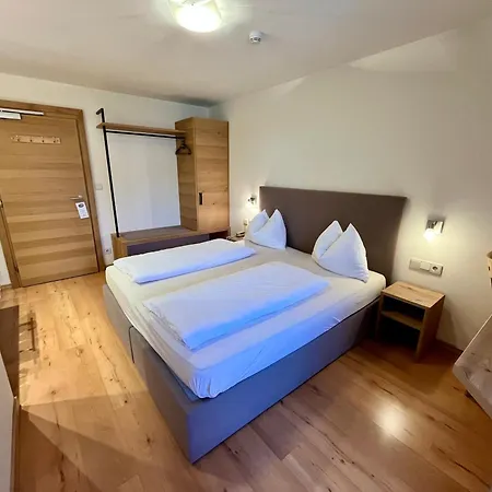 Hotel Gasthof Kircher-3