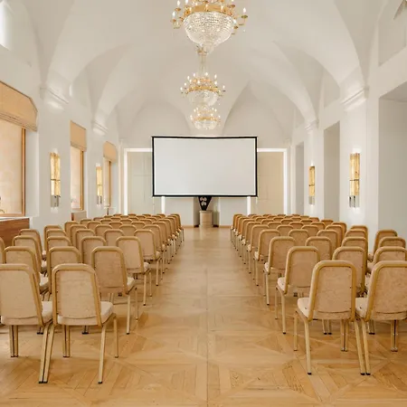 Mandarin Oriental, Prague-3