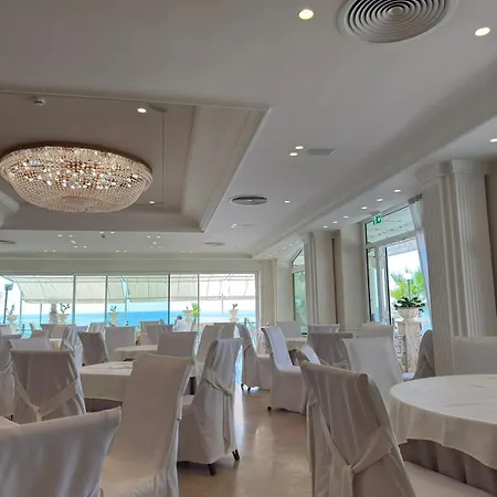 Hellenia Yachting Hotel & Spa-2