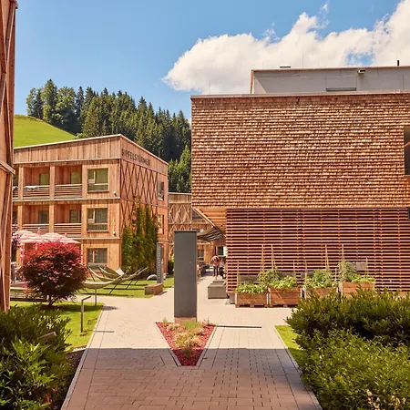 Tirol Lodge-2