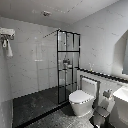 Private Rooms In M Stay Clark Terrace Building Near Midori, Swissotel, And Clark Airport-2