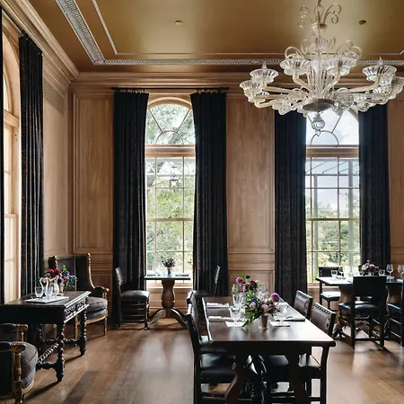Commodore Perry Estate, Auberge Collection-2