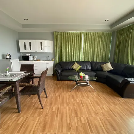 77 Patong Hotel & Spa-2