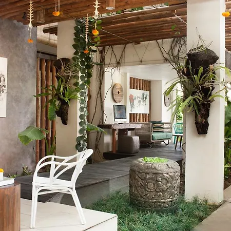 Grandmas Plus Hotel Seminyak-2