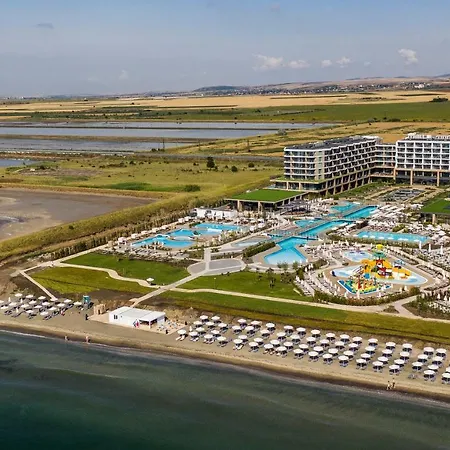 Wave Resort-3