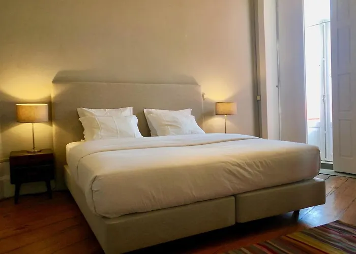 Hotel perto da faculdade: Porto Republica Downtown