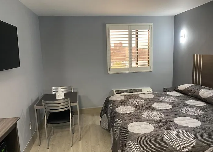 Hotel: Galaxy Motel