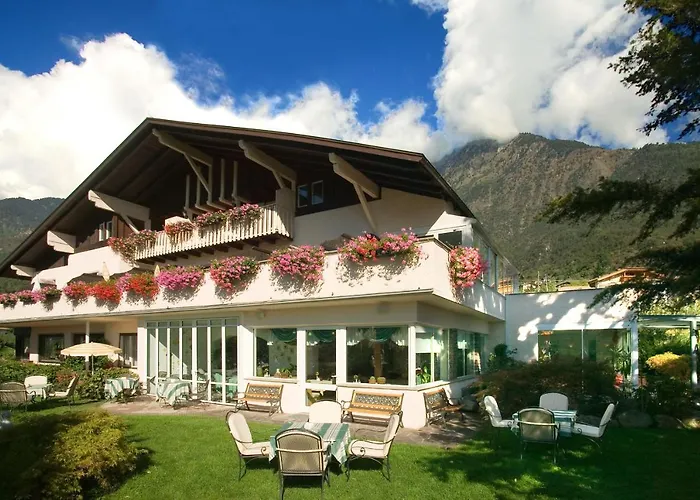 3-Sterne-Hotel: Palmengarten Hotel Gstoer