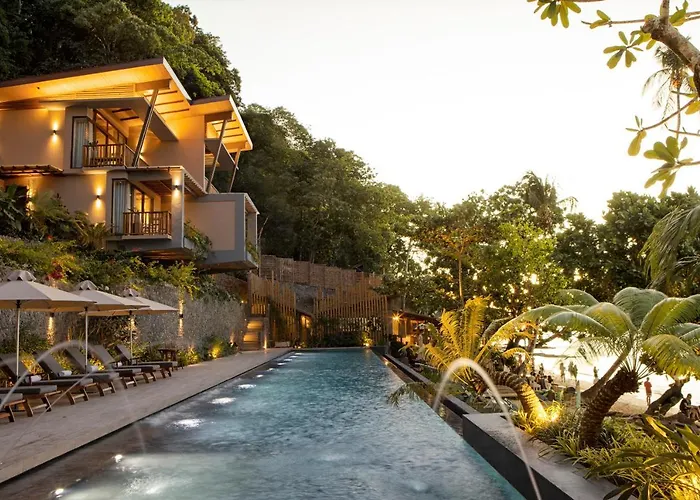 Hotels With Four Stars Maremegmeg Beach Club