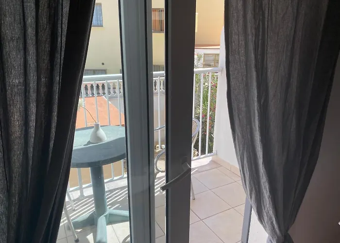 Hotel cerca del colegio: Hostal Villa Senese