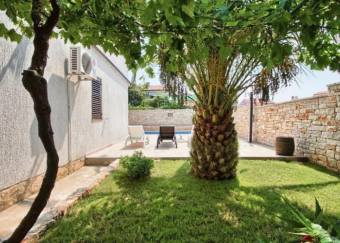 All Vacation Rentals Villa Stinjan