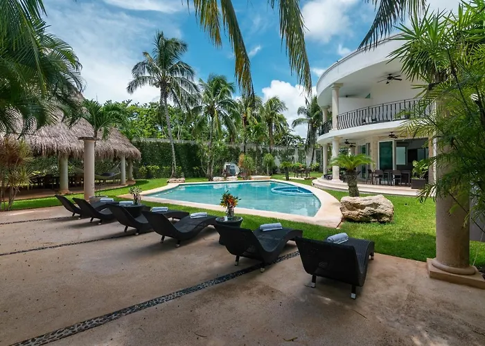 Family Friendly Hotels Villa Palmeras