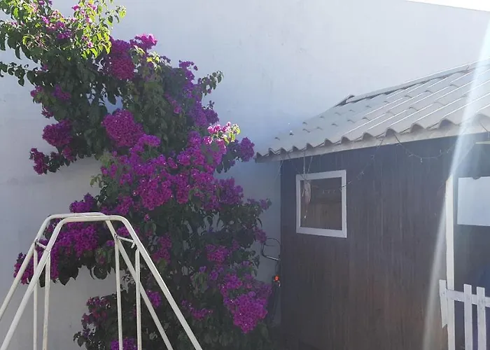 Hotel familiar: Pousada Cris Garden Bed&Breakfast