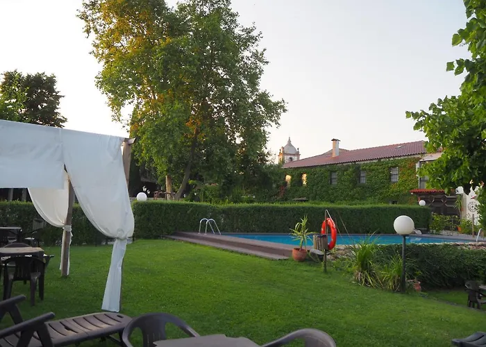 Vila da piscina: Casa Dos Gomes