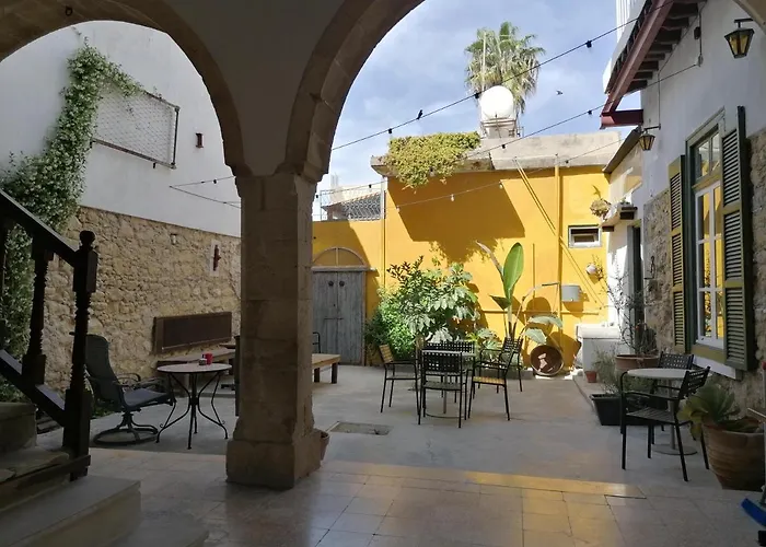 The Hostels Le Mat