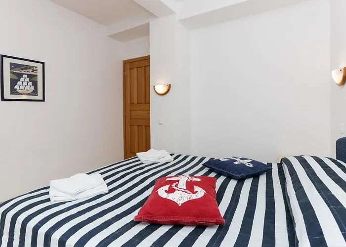 K-Apartments