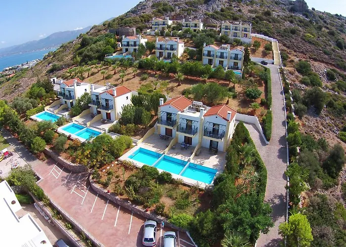 Golden Villas - Apartments & Villas