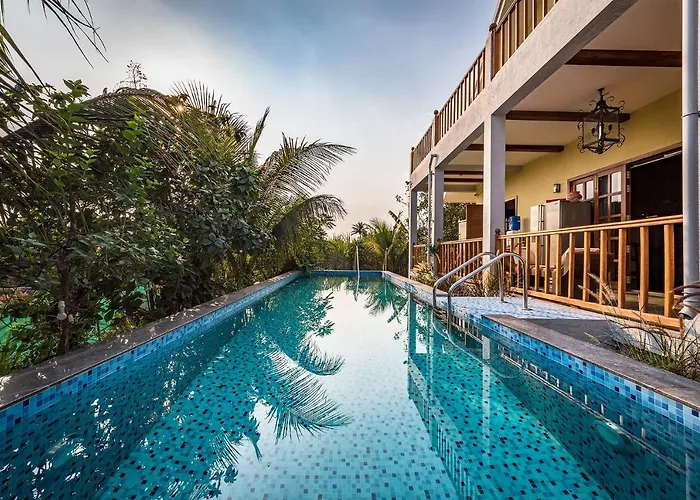 Saffronstays Happy Fields - 3Br Pet-Friendly Pool Farmhouse With Farm Views, Hammocks & Farm-To-Table Dining Near