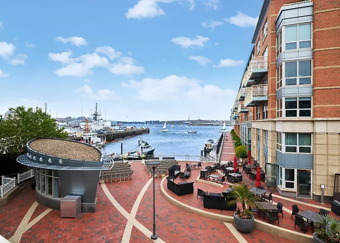 Hotel with view: Battery Wharf Hotel, Boston Waterfront