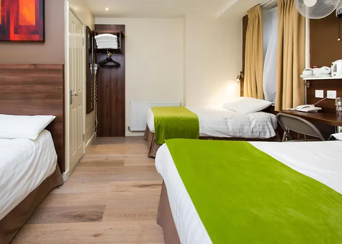  Marble Arch Inn