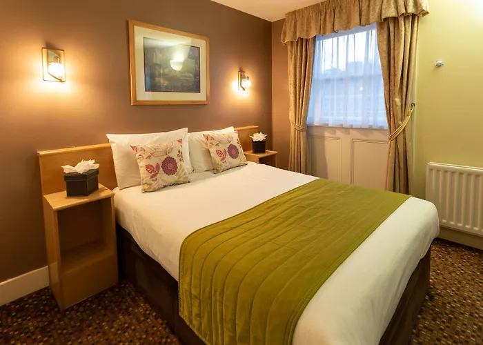 Family Hotel: The Darlington Hyde Park