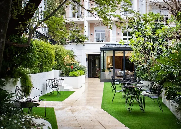 Resort: Hotel Molière