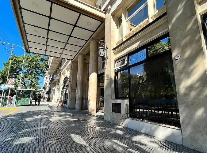 Hotel: Bristol Hotel