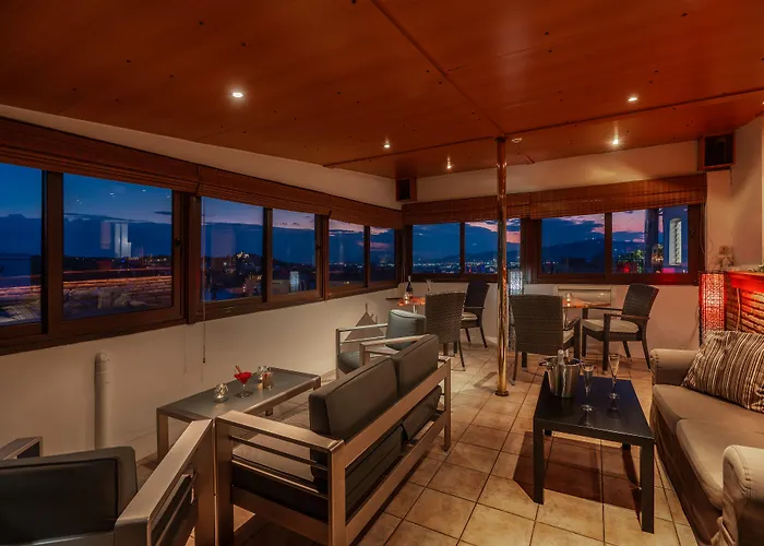 Hotel: Attalos Hotel