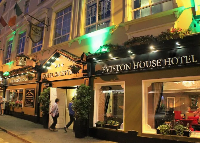 Dog friendly hotels Eviston House