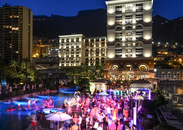Hotel sulla spiaggia: Monte-Carlo Bay Hotel & Resort