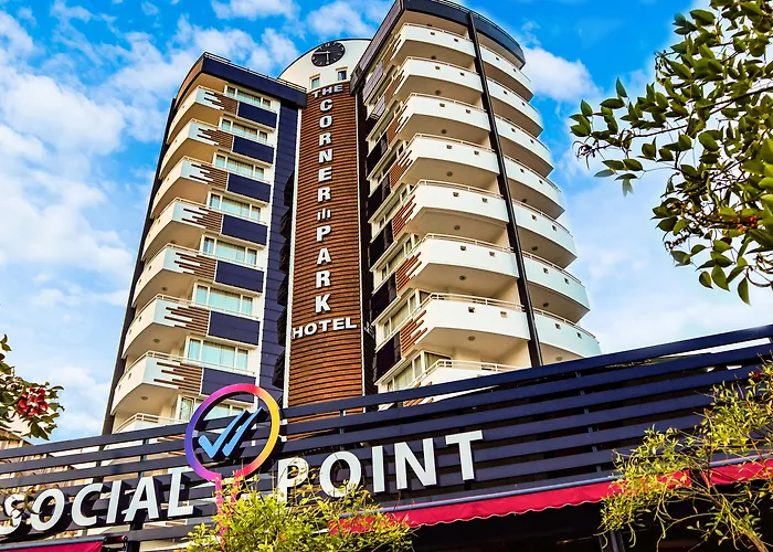 Hotels With Four Stars Corner Park