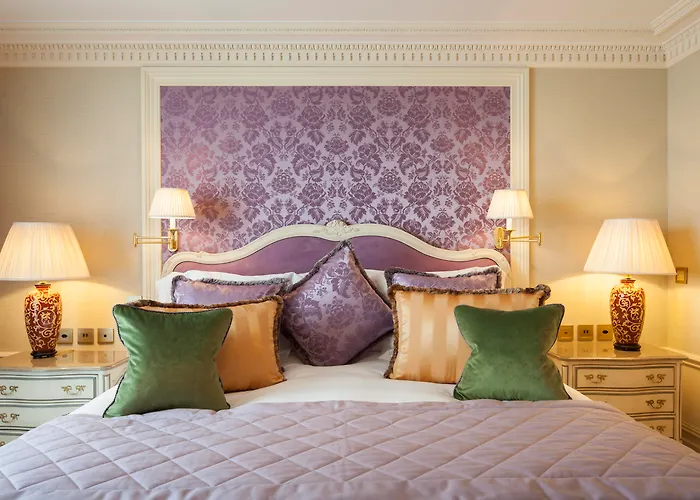 Family Hotel: Beau-Rivage Geneve