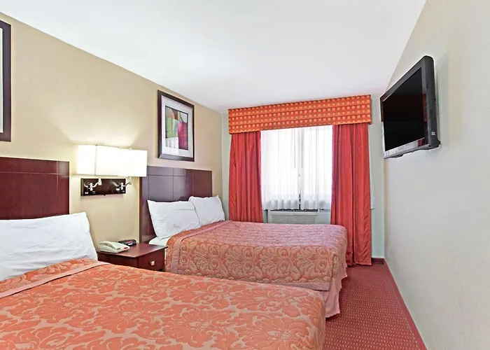 Super 8 By Wyndham Long Island City Lga