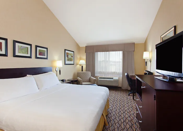 Cheap hotels Holiday Inn Express & Suites Seattle - City Center