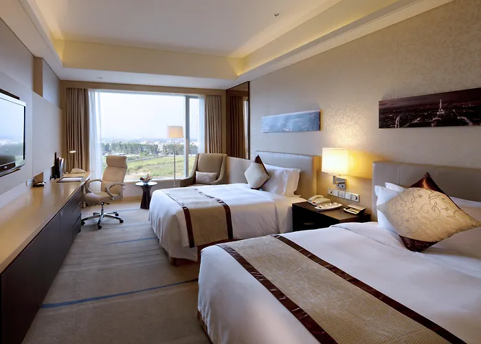 Crowne Plaza Guangzhou Huadu By Ihg - Free Shuttle Bus To Airport T3 And T2