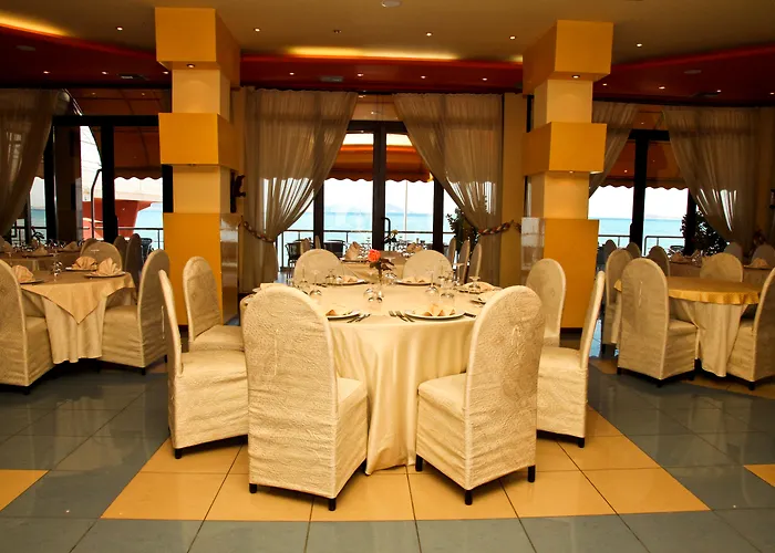 Hotels with tennis New York