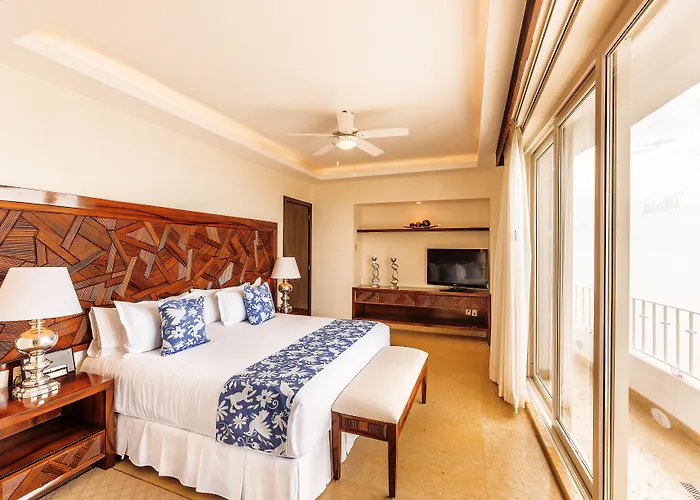 Grand Miramar All Luxury Suites&Residences