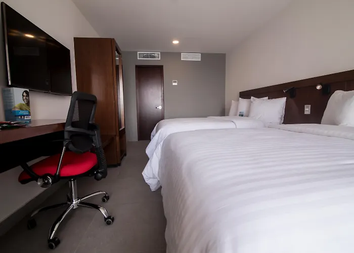 Garner Mazatlan Beach By Ihg