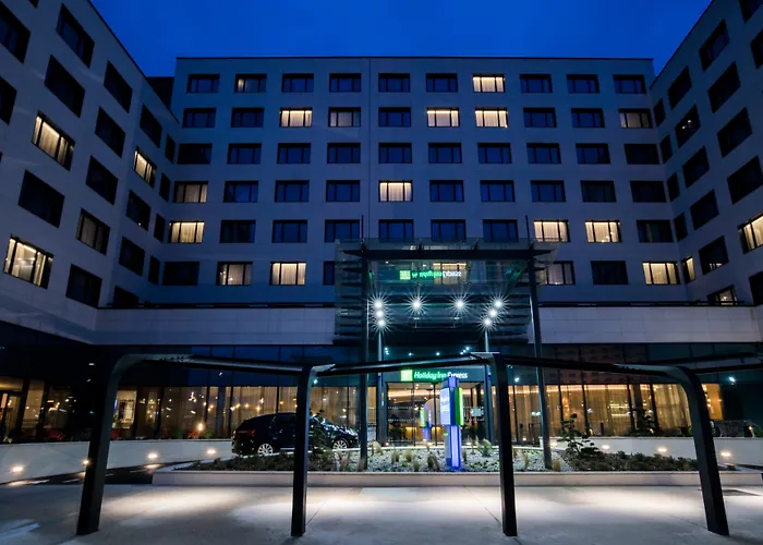 Hotels with a view Holiday Inn Express - Paris - Cdg Airport By Ihg