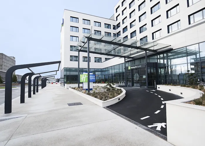 Hotels with a view Holiday Inn Express - Paris - Cdg Airport By Ihg