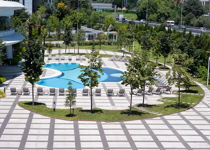 Elite World Grand Basin Ekspres