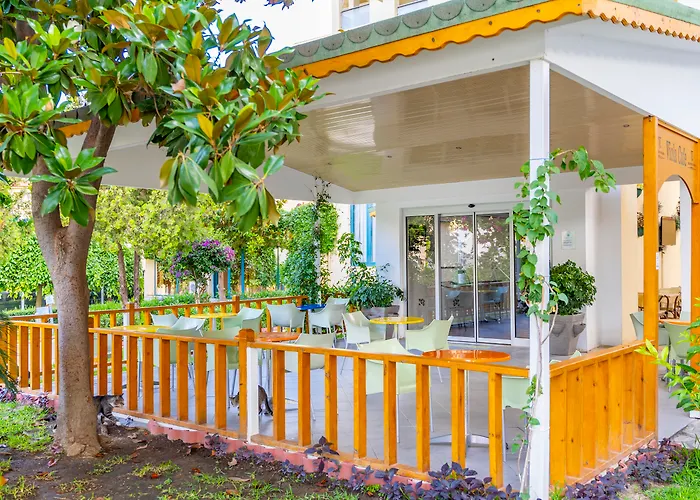  Le Jardin Holiday Village